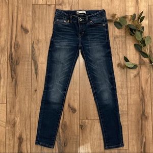 ✨2/$20 Levi’s 710 super skinny dark wash jeans
